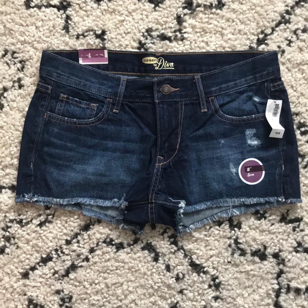 Dark wash frayed bottom denim shorts